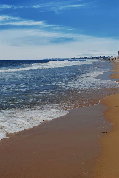 Misquamicut State Beach - Activities in New England for Young Kids