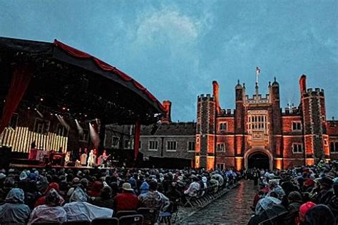 Tom Jones - Hampton Court Palace Festival 2023 - Wednesday - 14 JUN 2023