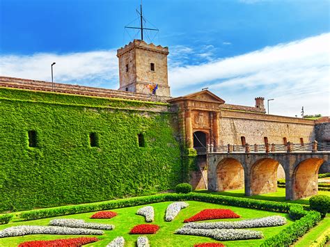 Montjuïc Castle Segway tour in Barcelona | OutdoorTrip