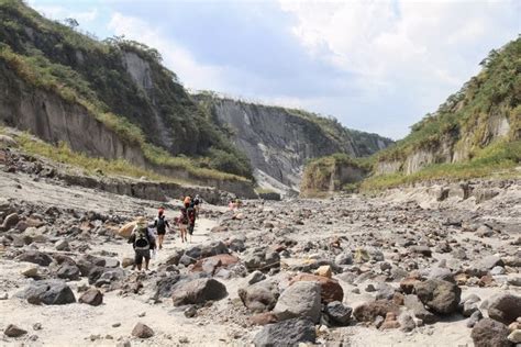 Explore.Dream.Discover: Trekking Mt. Pinatubo - my first hiking experience!