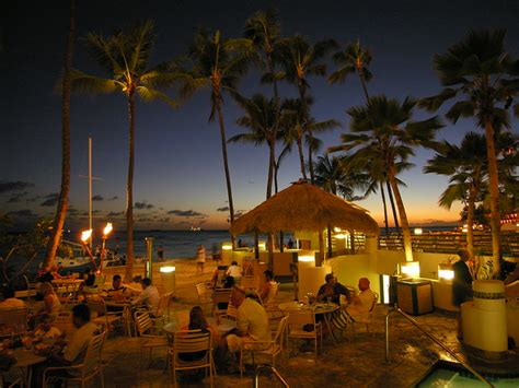 Duke's Waikiki | Flickr - Photo Sharing!