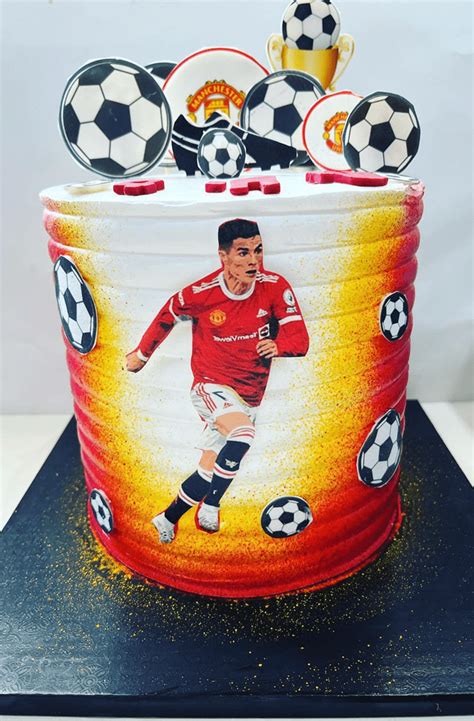 Cristiano Ronaldo Birthday Cake Ideas Images (Pictures)