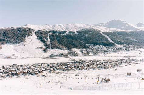 Snow-Covered Mountain Village | Free Stock Image - Barnimages