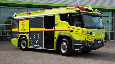 √Australia’s first plug-in hybrid fire truck unveiled - Drive 52