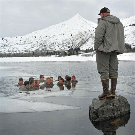 US ‪Navy SEAL‬ arctic training in Kodiak, Alaska. | Navy seal training, Us navy seals, Us navy ...