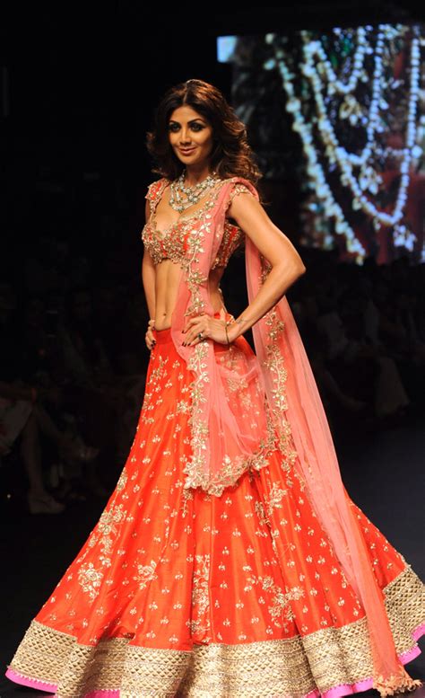 Bollywood stars at Lakme Fashion Week - News in Images - Emirates24|7