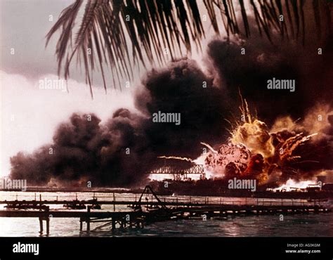 Pearl Harbour Usa Explosion Of The USS Shaw Stock Photo - Alamy