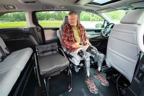 Wheelchair Van Options Ensure Comfort and Safety