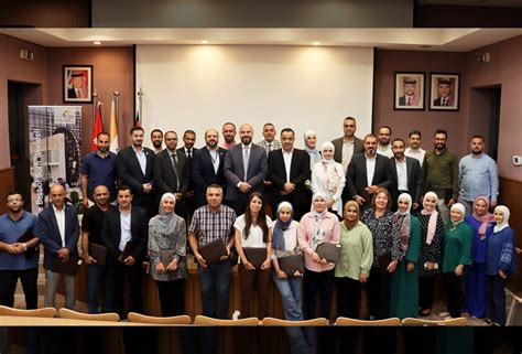 Graduation of the Intermediate Management and Effective Leadership Courses | German Jordanian ...