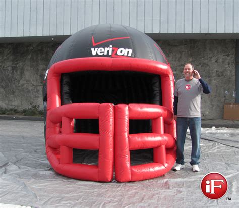 Verizon – Inflatable Football Helmet