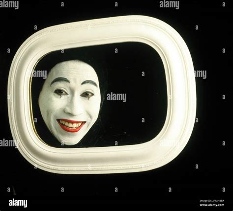 Singapore. Chinese culture. Traditional Opera character. Man's face Stock Photo - Alamy