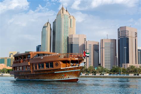 All You Need To Know About Dhow Cruise In Dubai | A Definitive Guide