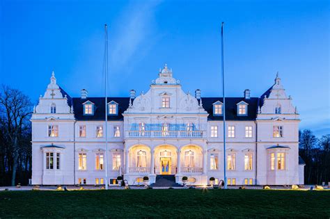 9 Grand European Mansions Where You Can Spend the Night | Vogue