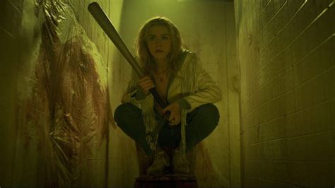 'Totally Killer' First Look Sees Kiernan Shipka Battle Slasher For ...