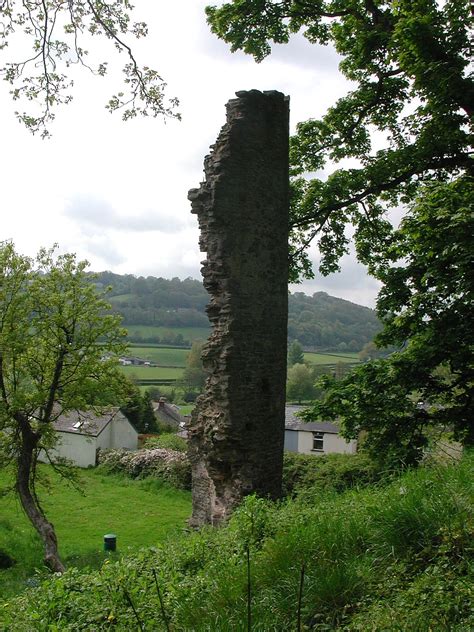 Crickhowell Castle