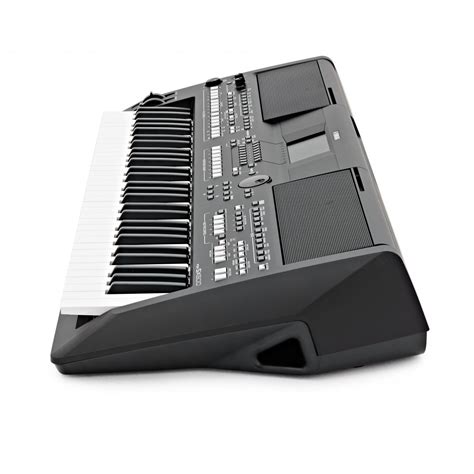 Yamaha PSR SX600 Digital Arranger Keyboard at Gear4music