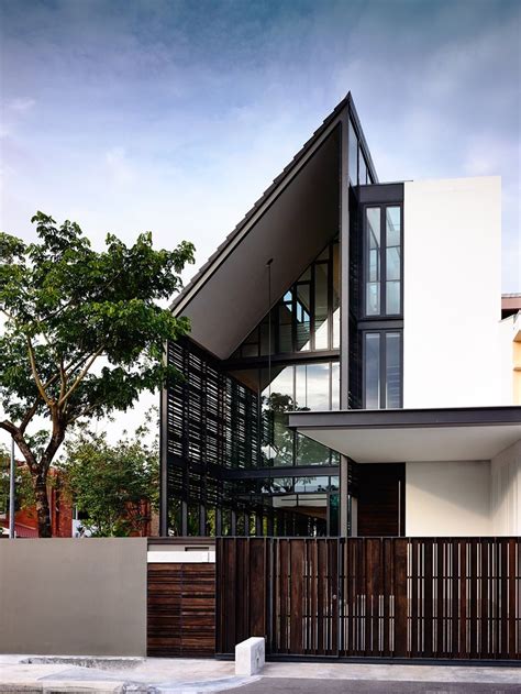 Spectacular Faber Terrace by HYLA Architects | Facade house, Facade design, Architecture