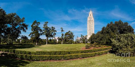 Panorama of Louisiana State Capitol Building and Gardens - Baton Rouge ...