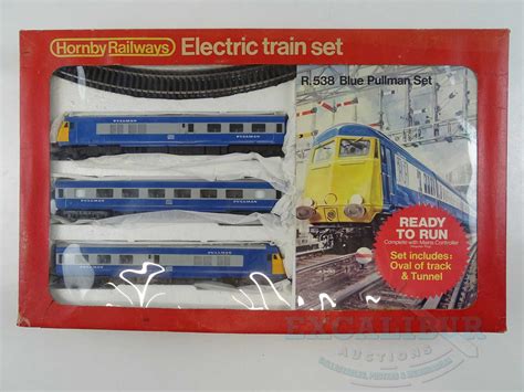 Lot 283 - A HORNBY OO gauge R538 'Blue Pullman' train