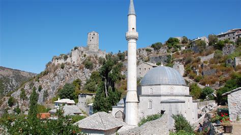 Holidays and Festivals in Bosnia-Herzegovina 2024–2025 | Rick Steves' Europe