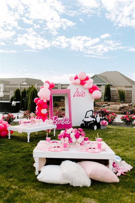 Kara’s Party Ideas Chic Barbie Birthday Party – Smile and Happy