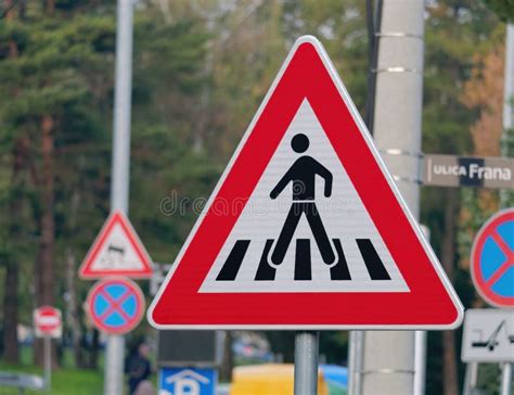 Red Pedestrian Crossing Sign on a Blurred Background Stock Illustration ...