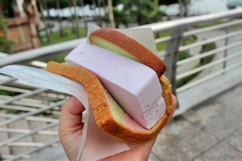 Bread with ice-cream? To Singaporeans, this is our way of life. But to foreigners, these are ...