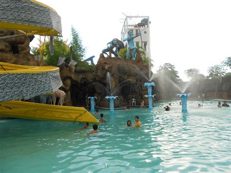 the world i know: Amana Waterpark