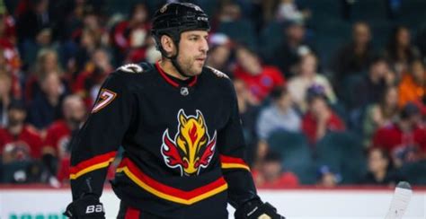 Lucic leaving Flames and going back to the Bruins: report | Offside