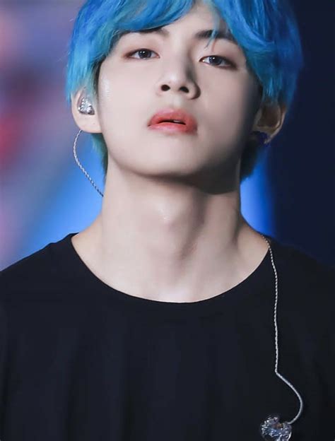 Kim Taehyung blue hair stage photo | Hair stages, Blue hair, Kim taehyung