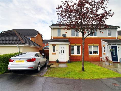 3 bed semi-detached house for sale in Clos Onnen, Coed Hirwaun, Margam ...