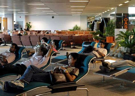 10 must-read tips for sleeping at airports, Travel News - AsiaOne