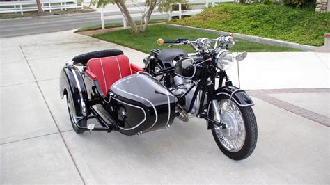 BMW R60 con sidecar restaurada: una auténtica preciosidad -- Motos ...