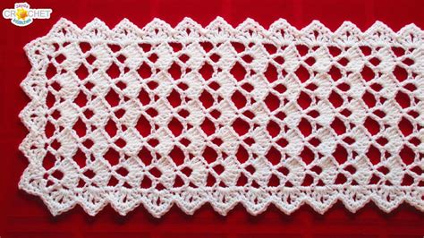 Festive Table Runner Crochet Pattern - Looks Fancy, Easy Pattern! - YouTube