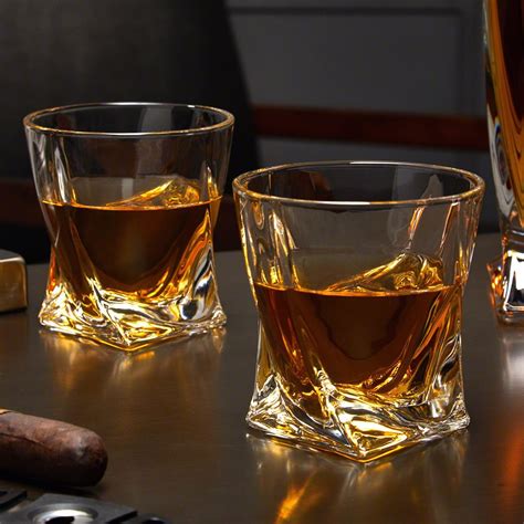 Twist Unique Whiskey Glasses | Whisky zubehör, Whisky, Karaffe