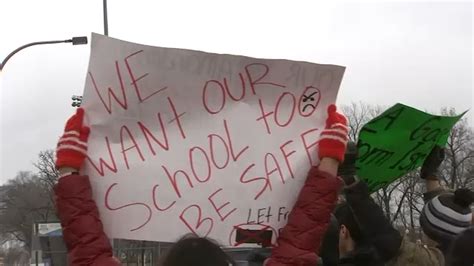 Elmwood Park High School students hold walkout after district failed to put school on lockdown ...