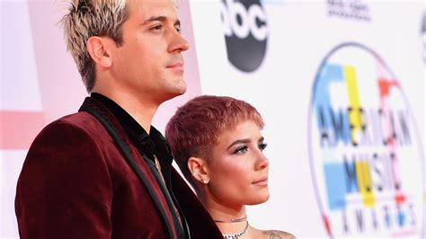 G-Eazy and Halsey reunite at American Music Awards red carpet post ...