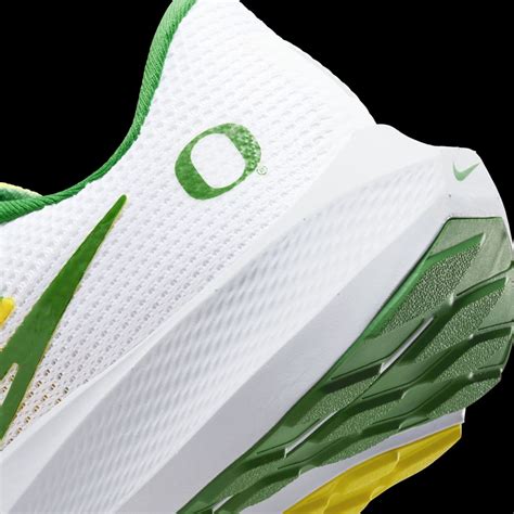 Nike's new Oregon Ducks shoes are must-haves for fans