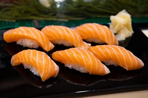 Changing Tastes: Salmon Goes from Minor Status to New Favorite at Toyosu and Ginza Sushi Shops ...