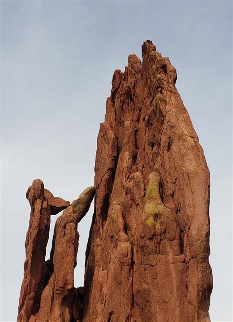 Rock formation at Garden of the Gods Colorado [OC] [2867x3960] http://bit.ly/2WQf9Xi | Landscape ...