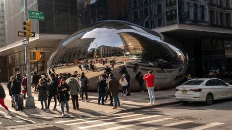 Everything you should know about "The Bean" sculpture in New York