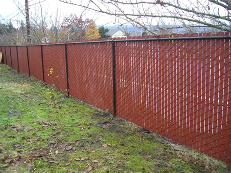 DIY ideas for chain link fence slats and privacy | Pacific Fence & Wire Co.