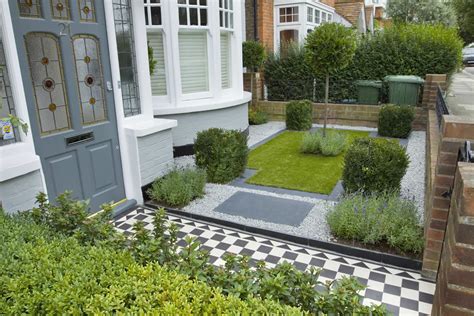 Garden designers Richmond Surrey small city family garden design ideas