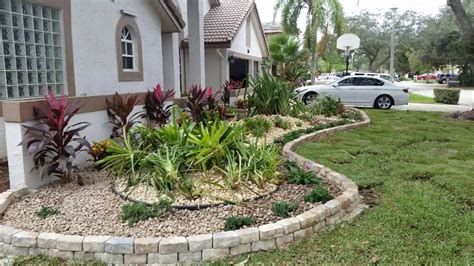 Landscaping Ideas For The Front Of My House - 20 Simple But Effective Front Yard Landscaping ...