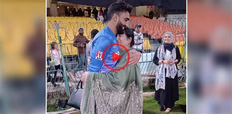 PSL VIRAL: Usama Mir's video with mother after LQ six-fer