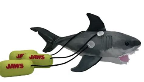 SDCC 2020 Exclusive "Jaws" Plush Marks 45th Anniversary of the Film