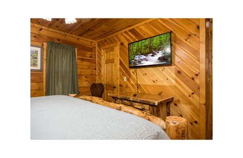 Pigeon Forge Vacation Rentals - Cabin Lodge - American Patriot Getaways - Absolutely Fabulous ...