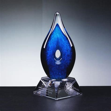 Art glass awards trophies and design trophy award manufacturing