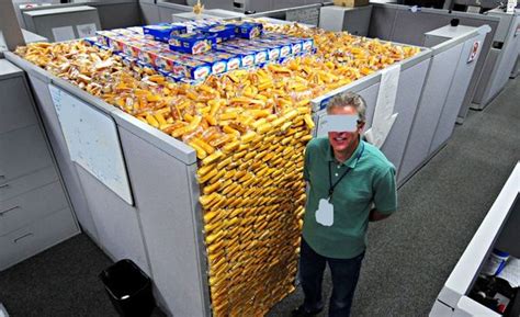 Twinkie Cubicle Prank | Funny office pranks, Pranks, Funniest pranks