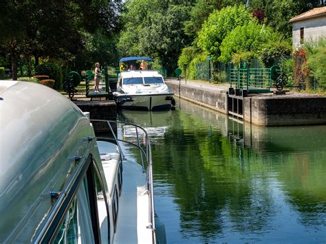 Traveling along La Charente river on Behance